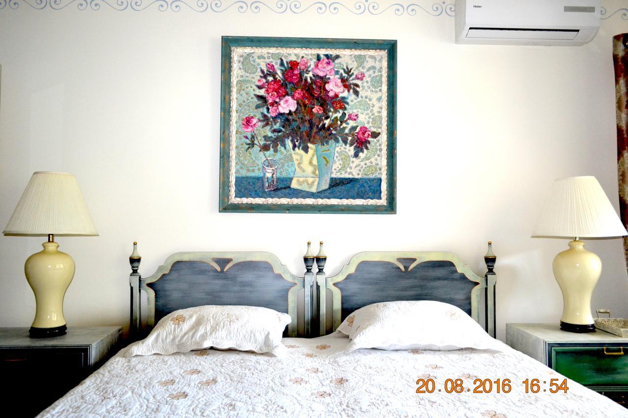 Resedinta Rotundu Bed & Breakfast Butuceny Екстериор снимка