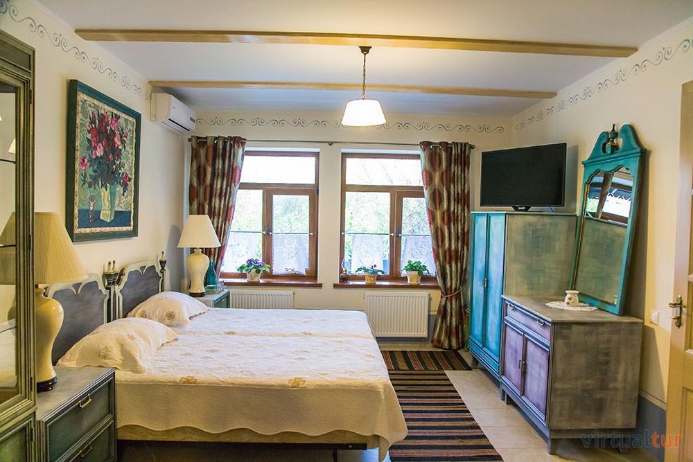 Resedinta Rotundu Bed & Breakfast Butuceny Екстериор снимка
