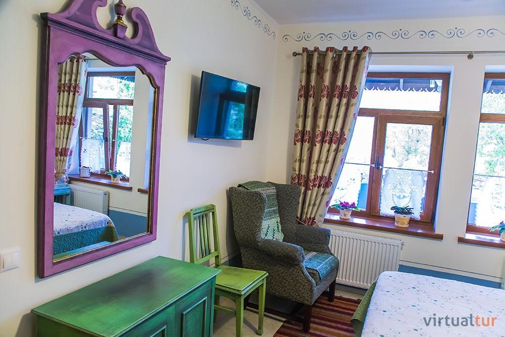 Resedinta Rotundu Bed & Breakfast Butuceny Екстериор снимка