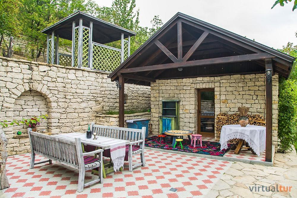 Resedinta Rotundu Bed & Breakfast Butuceny Екстериор снимка
