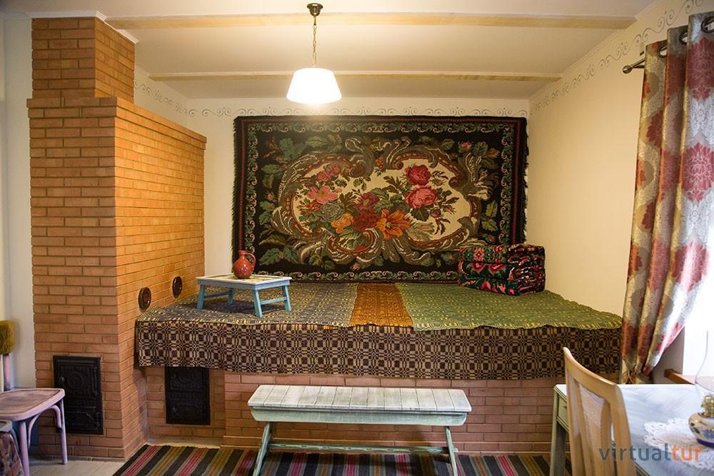 Resedinta Rotundu Bed & Breakfast Butuceny Екстериор снимка