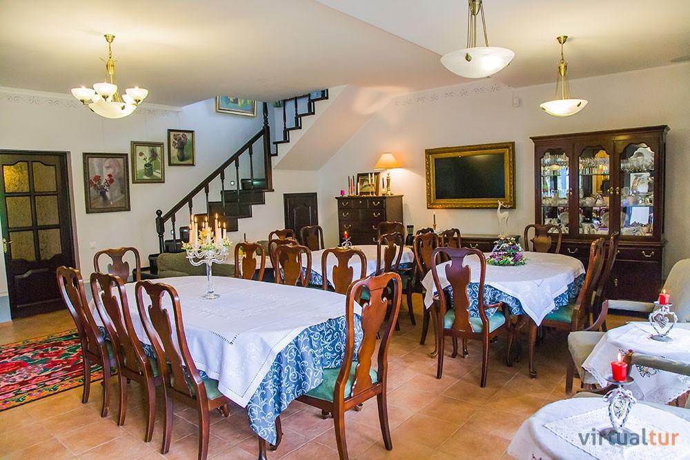 Resedinta Rotundu Bed & Breakfast Butuceny Екстериор снимка