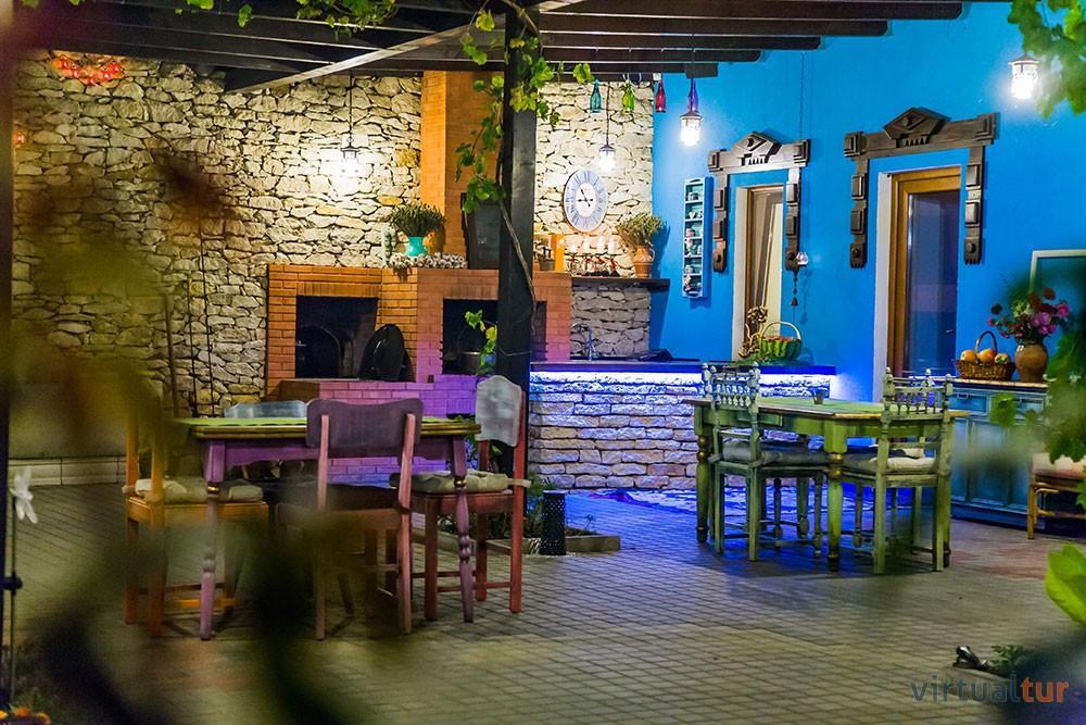 Resedinta Rotundu Bed & Breakfast Butuceny Екстериор снимка